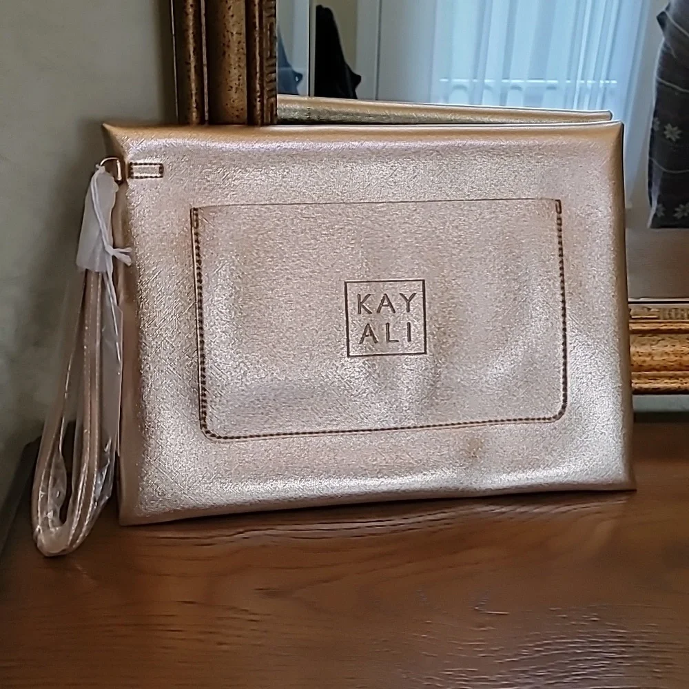 KAYALI Huda Beauty Laptop Pouch Rose Gold Snaps New
